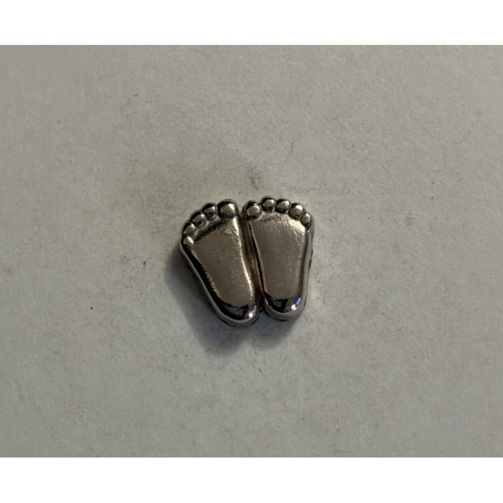 Footprints Precious Feet Signed V Evers 1979 Lapel Pin Silver Tone Baby ProLife